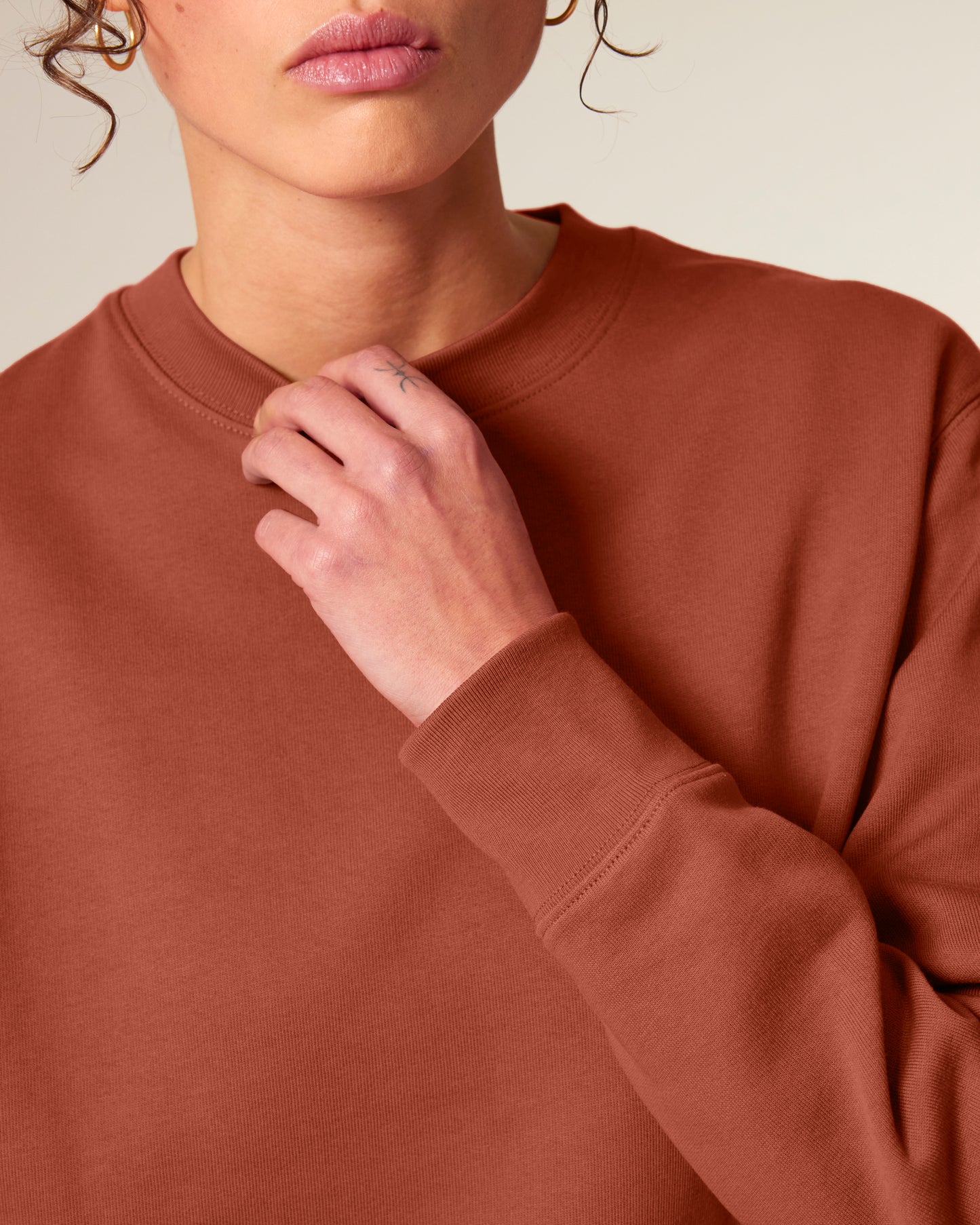 It Fits Slam Dunk - Unisex Regular Fit Sweater - Heavyweight - Vintage Brown